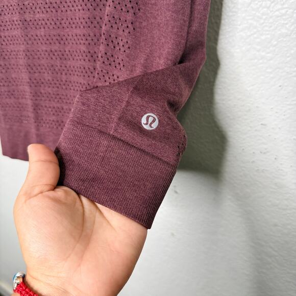 Lululemon Womens Tank Size M Breeze by Muscle Tank Top II Pullover Activewear - Picture 3 of 8